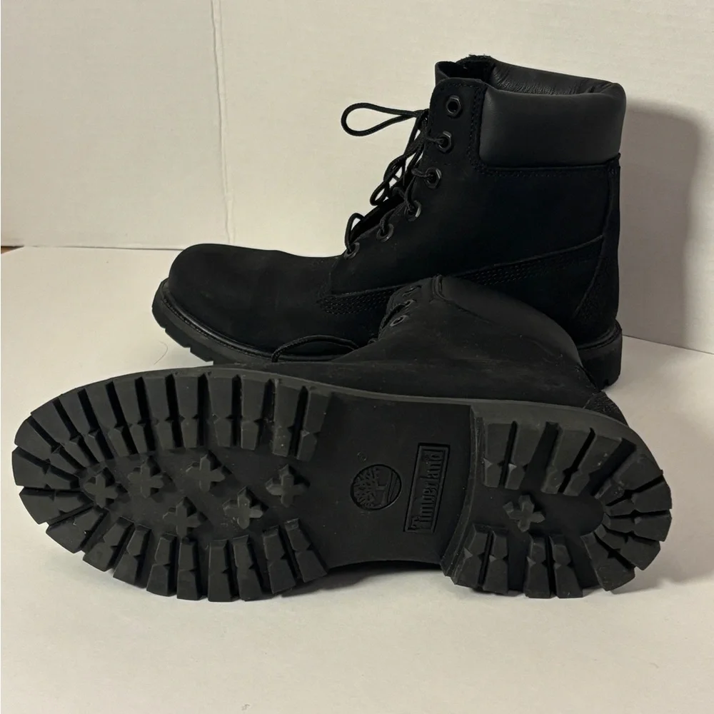 Timberland Black Suede Lace-Up Boots | Size 9 | Worn Once - Picture 4 of 5